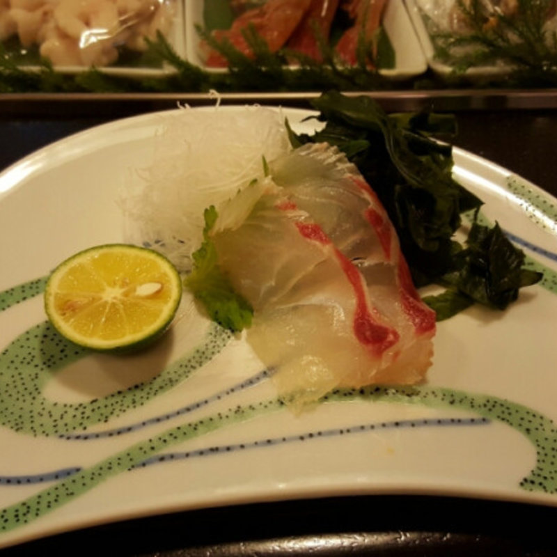 活け締めの鯛(順 烏森店)