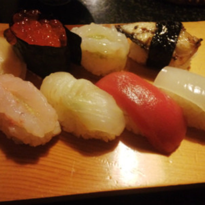 にぎりの盛り合わせ(鮨吉晃 )