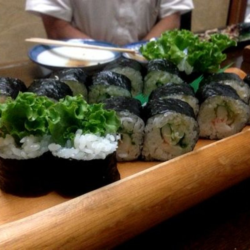 レタス巻き(鮨安（すしやす）)