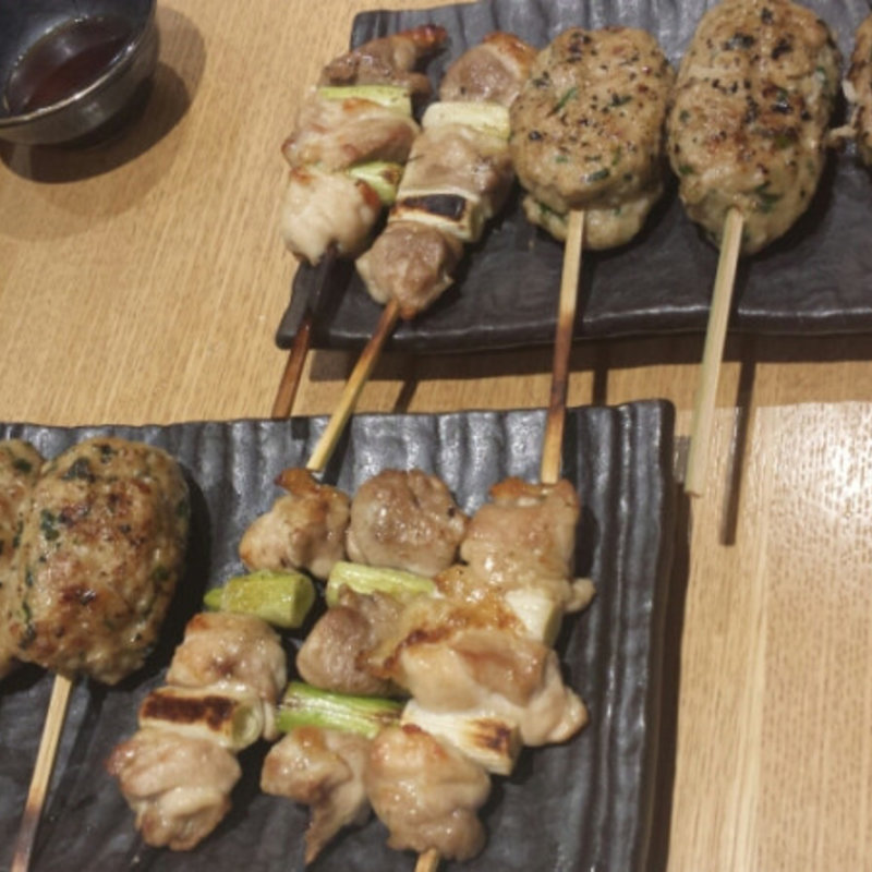焼き鳥（ねぎま・つくね）(鳥まつ 浜松町本店)