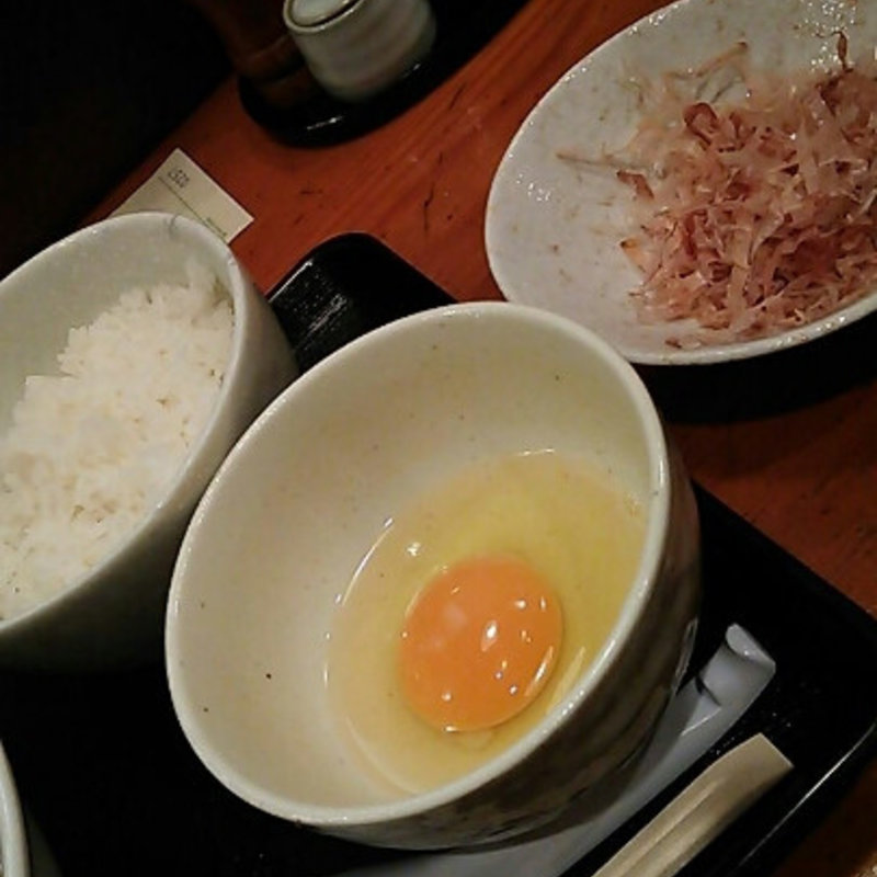 卵かけごはん(鳥めし 鳥藤分店 （とりめし とりとうぶんてん）)