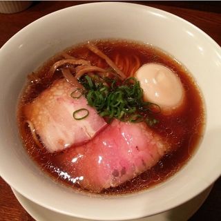 味玉醤油拉麺(鳴龍 （NAKIRYU）)