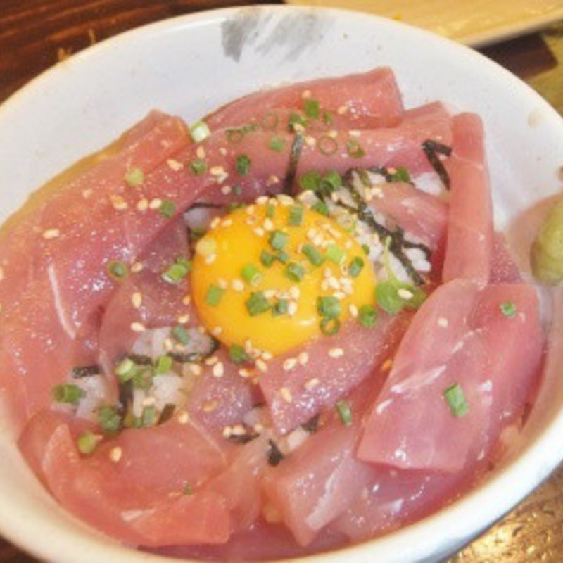 ミニづけまぐろのユッケ丼(鶏ハウス)