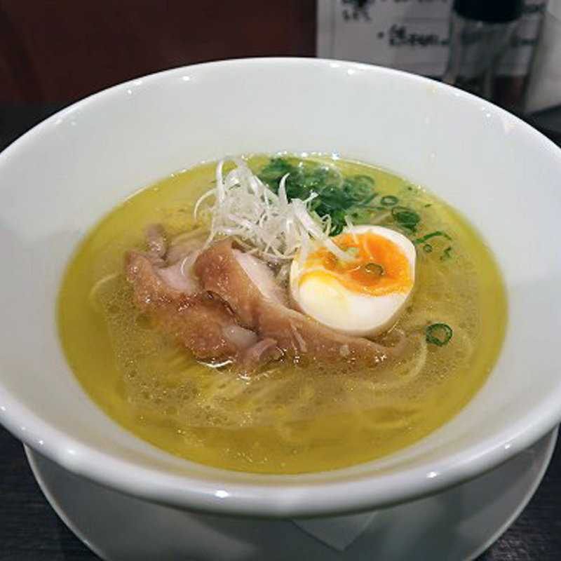 鶏塩ラーメン(鶏塩ラーメン Ｈｉｐｐｏ)