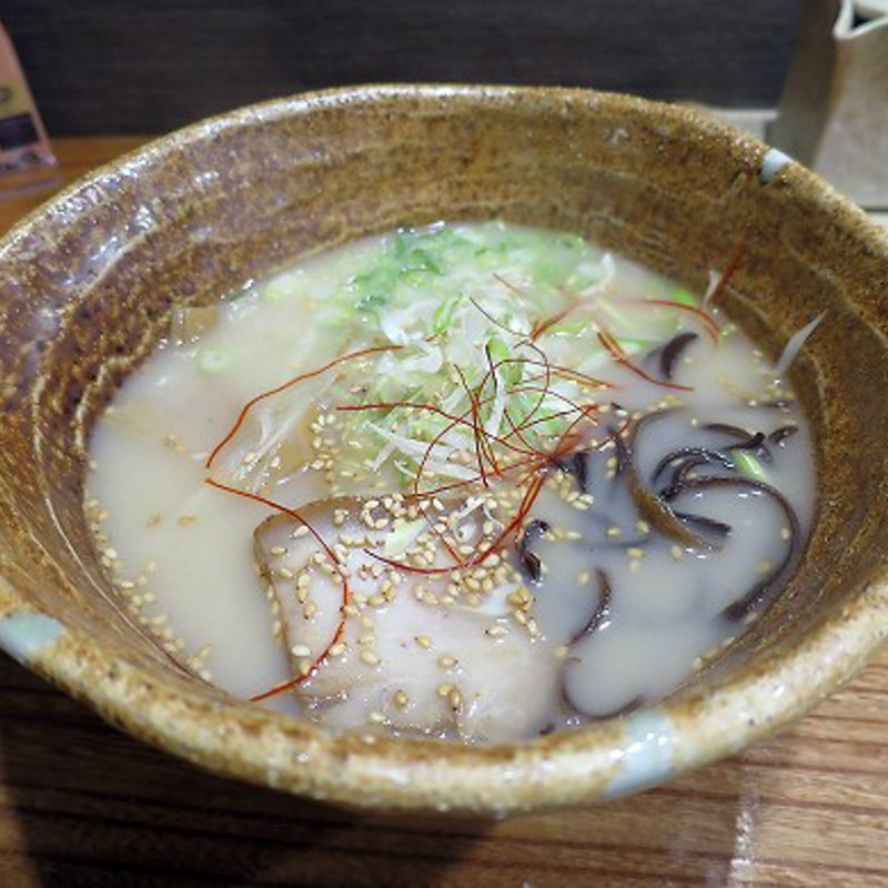 源鶏塩らぁめん(居酒屋 鶏玄)