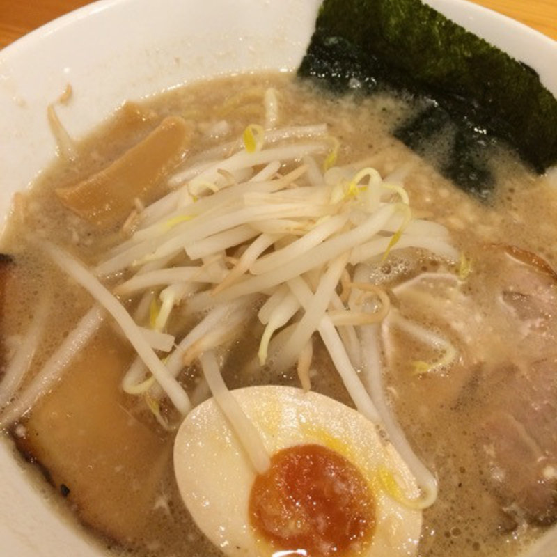ﾗｰﾒﾝ(麦笑 長浜店 （バクショウ）)