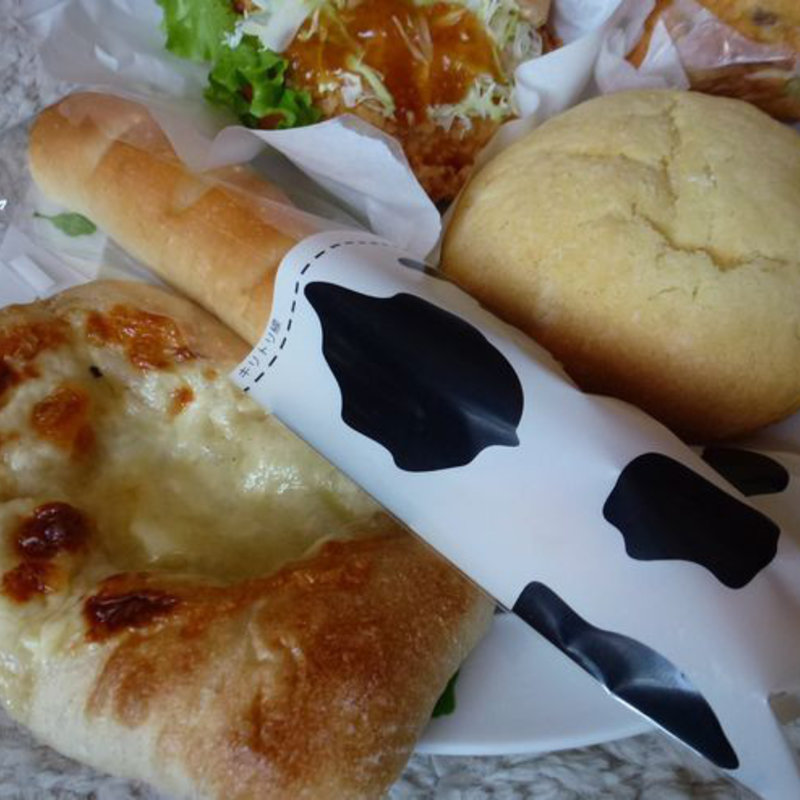 牧場のミルクフランス(ますやパン 麦音)