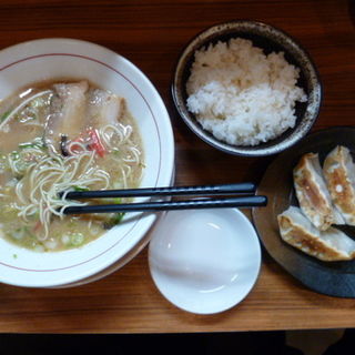 白 餃子セット(麺ダイニング 福 )