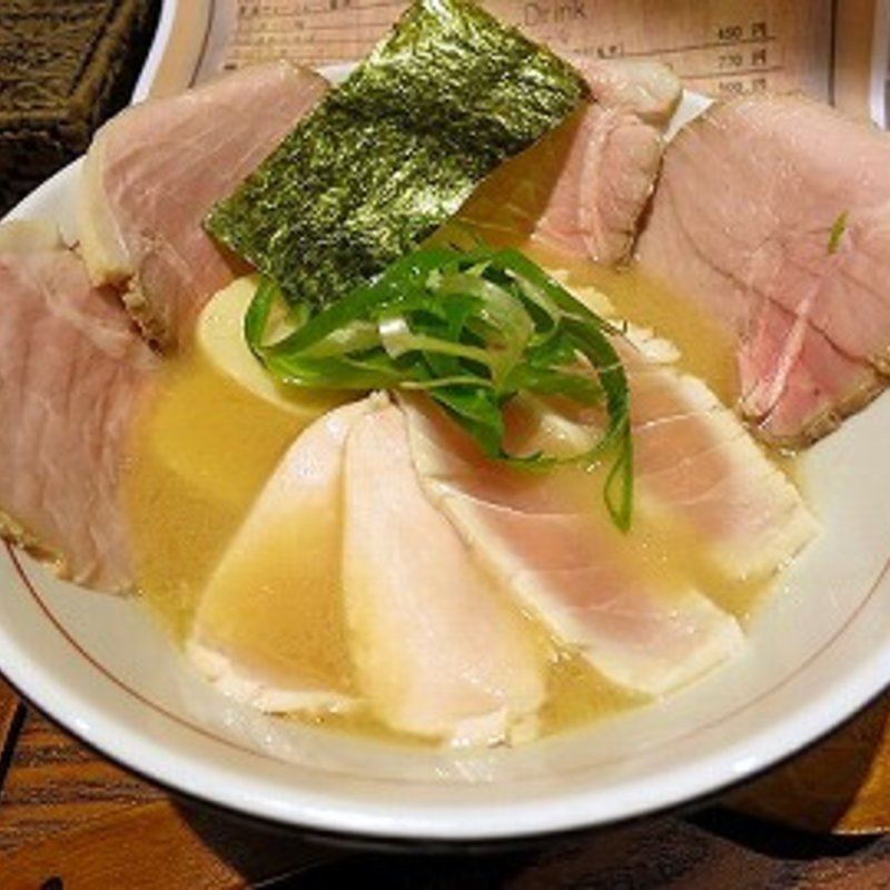 W白湯セブンチャーシュー（醤油）(麺と心 7 )