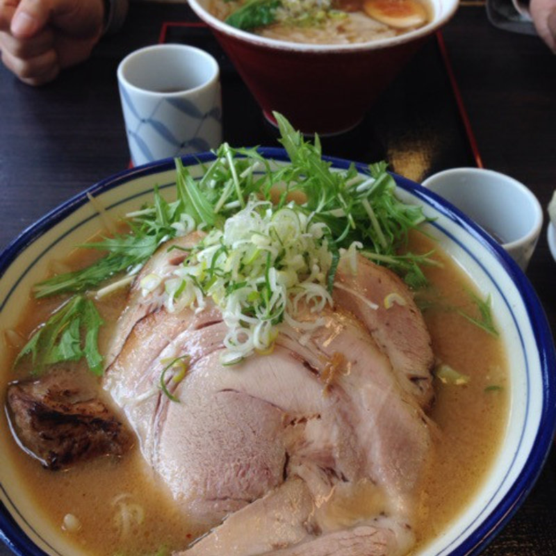 炙りトロチャー味噌野菜ラーメン(麺や 北町 )