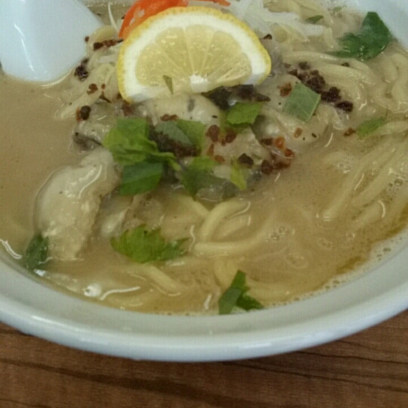 かき塩とんこつラーメン(麺や　福座 （フクゾ）)