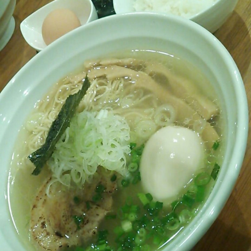 純系塩味玉らーめん(麺や 飛来 )