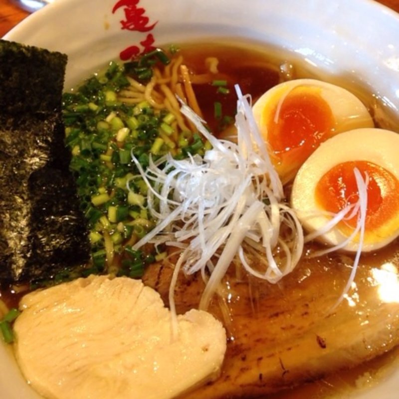 コーチン鶏そば　醤油（味玉トッピング）(麺や 亀陣)