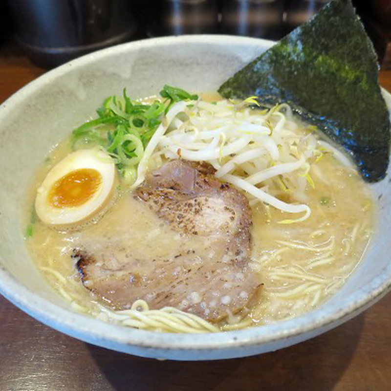 とんこつラーメン(麺や心 （メンヤココロ）)