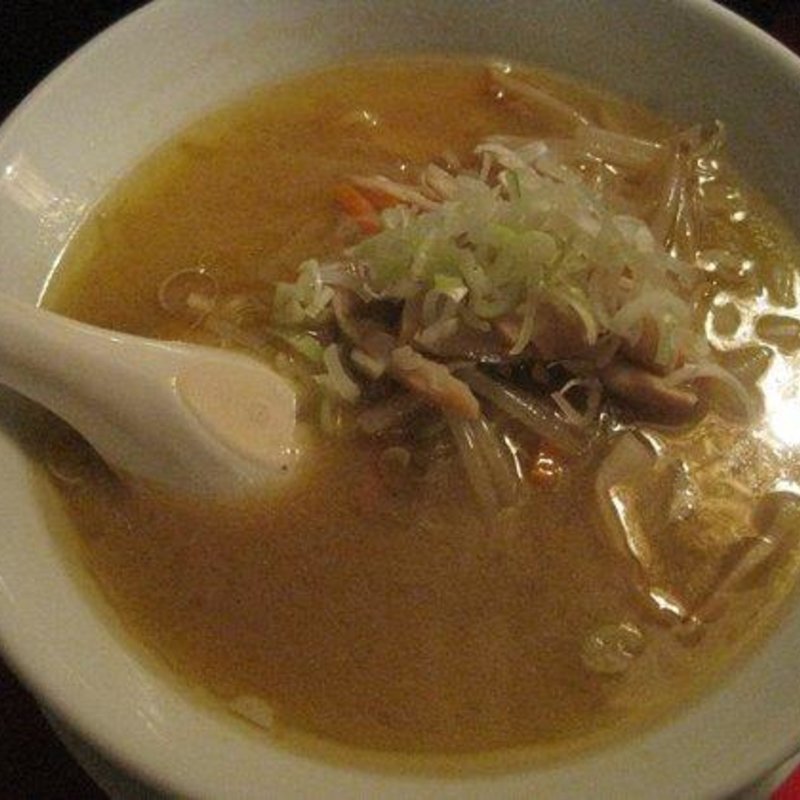 札幌味噌らーめんのハーフ(麺八 )