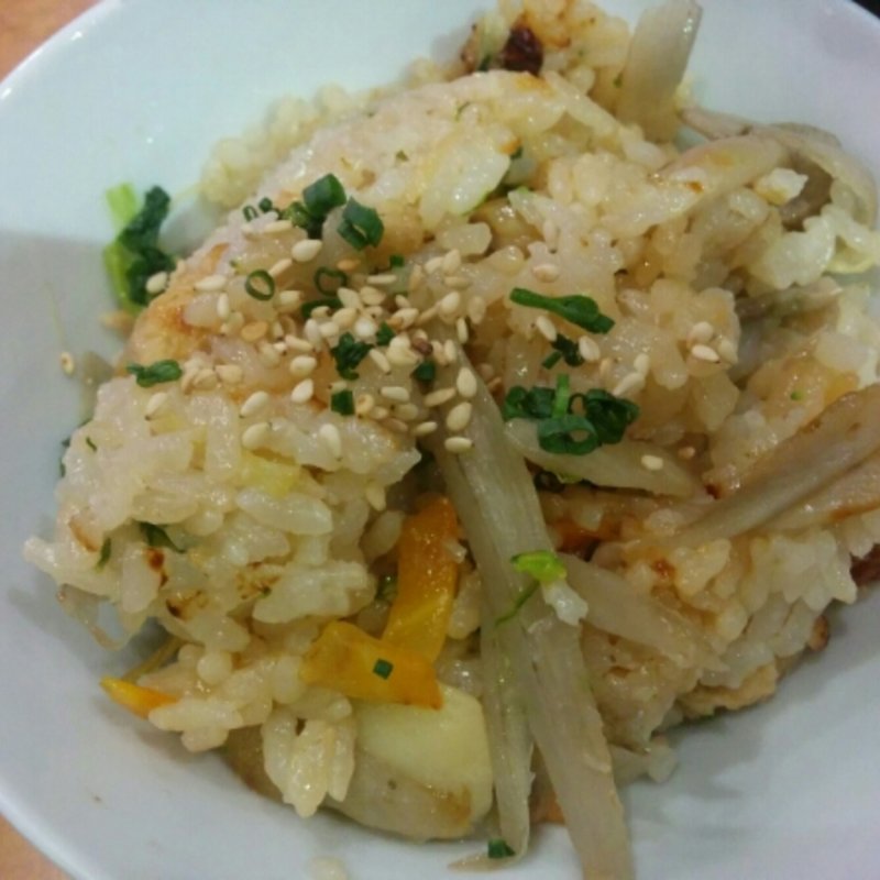 炊き込みご飯(麺処 晴)