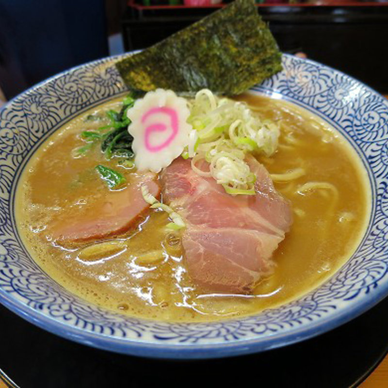 濃厚魚介白湯そば（醤油）(麺匠 而今)