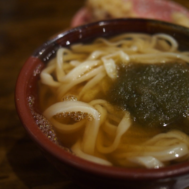 とろろこんぶうどん(讃岐うどん 麺喜やしま 円山町店)