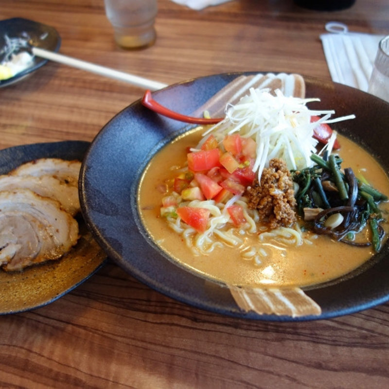 冷やし味噌ラーメン(蔵出し味噌 麺場 芝山商店)