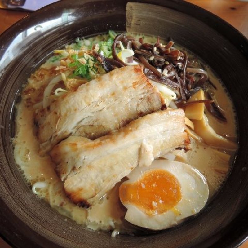 三士らーめん(麺家三士 横浜ベイクォーター店)