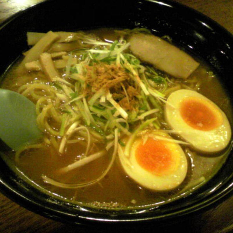 おさかな醤油らーめん（大盛）(麺家 麺四郎 )
