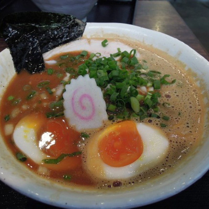 ブラウン(麺家チャクリキ )