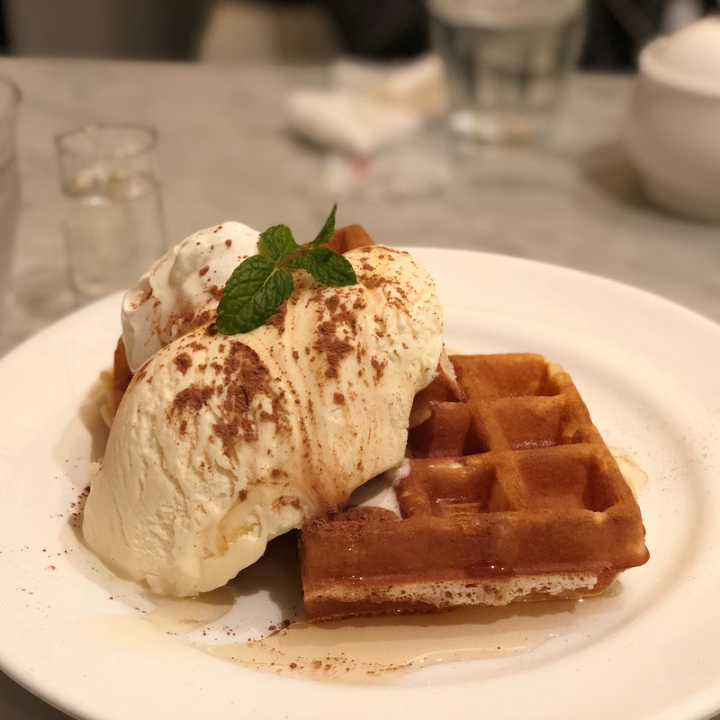 ハニーシナモンワッフル(ノアカフェ 銀座店)
