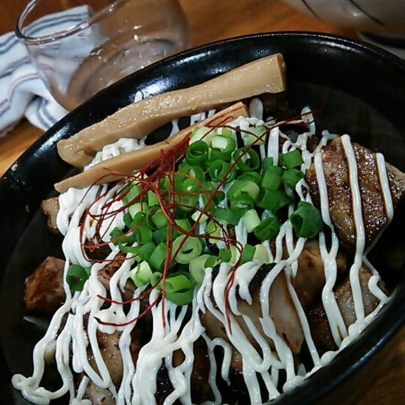 炙りチャ丼(麺屋　むじゃき )