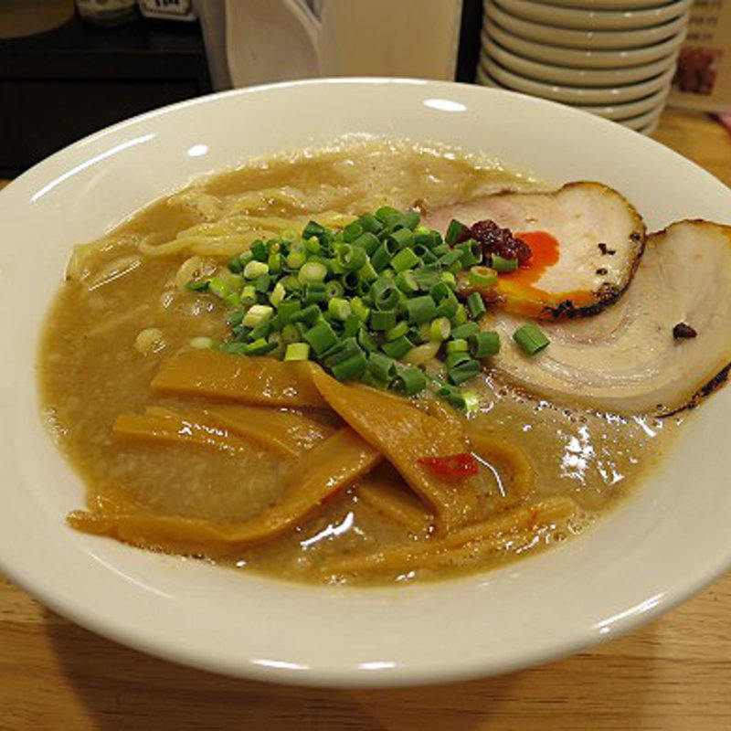 豚骨らーめん(麺屋 もず 堺魚市場店)