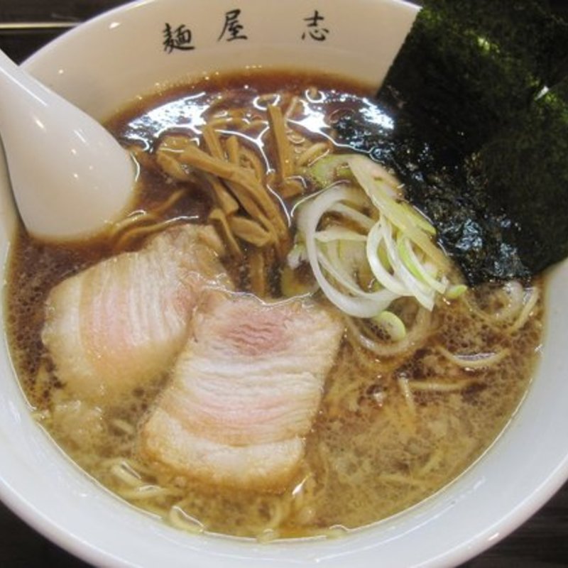 豚醤油ラーメン(麺屋 志 （モト）)