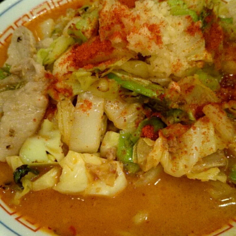 ガツ盛り赤カラ味噌やぐら(麺屋　神やぐら )