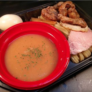 極絞り鶏白湯つけ麺(黄金盛り) (麺屋 翔 本店)