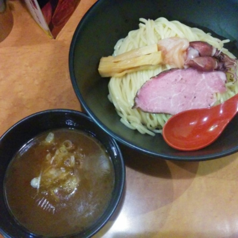 濃厚烏賊鶏白湯つけ麺(麺屋 翔 本店)