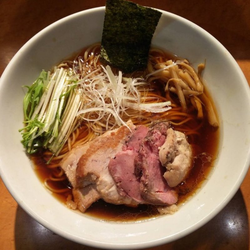 香彩鶏だし醤油ちゃーしゅーめん(麺屋 翔 本店)