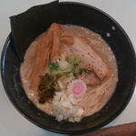 博多鶏白湯(濃厚つけ麺 轍)