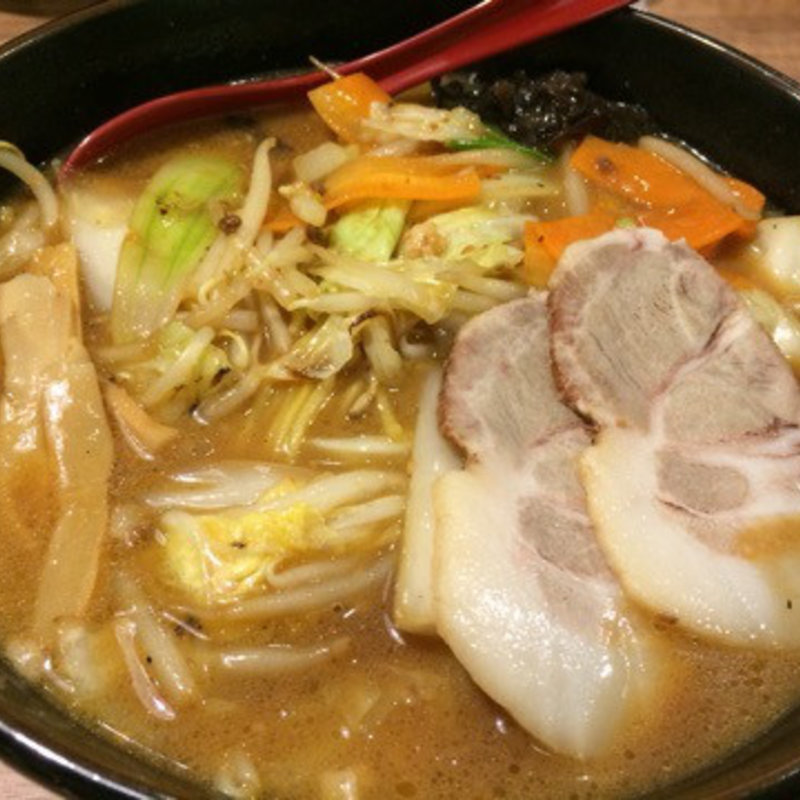 野菜たっぷりラーメンみそ味(麺屋 開高 ル･トロワ店)