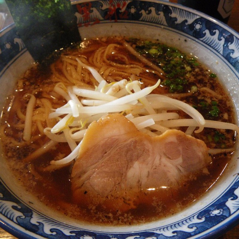 醤油ラーメン(麺屋 黒船 御殿場店 （めんや くろふね）)