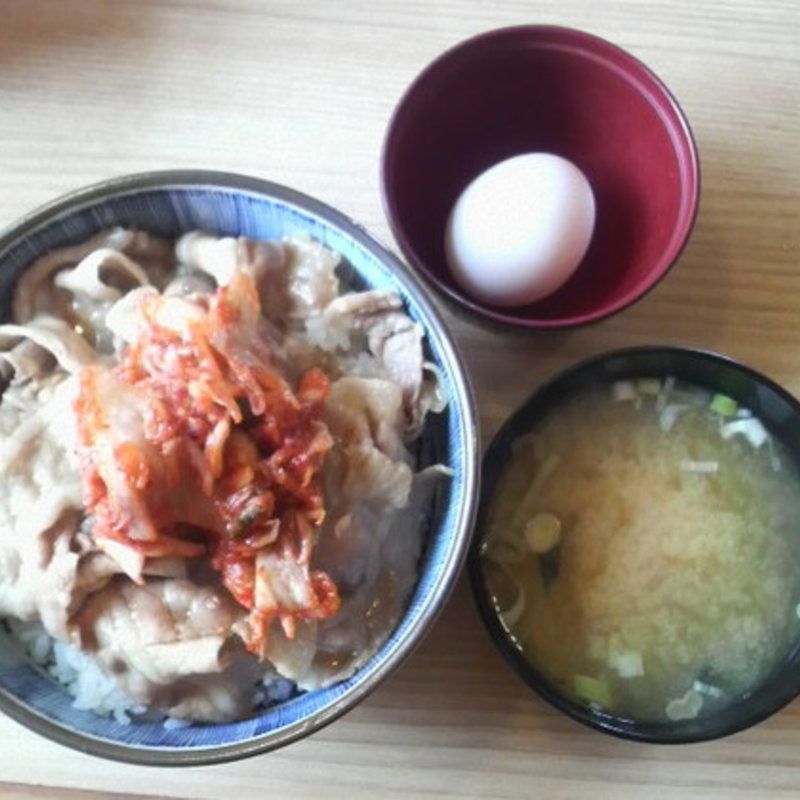 キムチスタミナ丼(麺屋「一茶」)