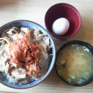 キムチスタミナ丼(麺屋「一茶」)
