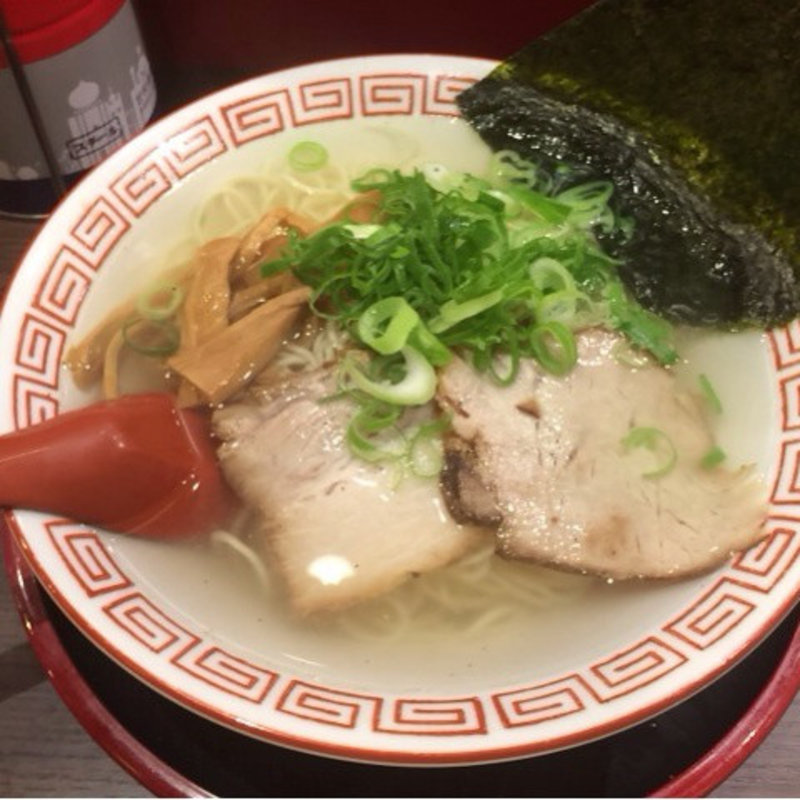 塩そば（小）とチャーシューへた丼(麺屋7.5Hz 新橋店 （メンヤナナテンゴヘルツ）)