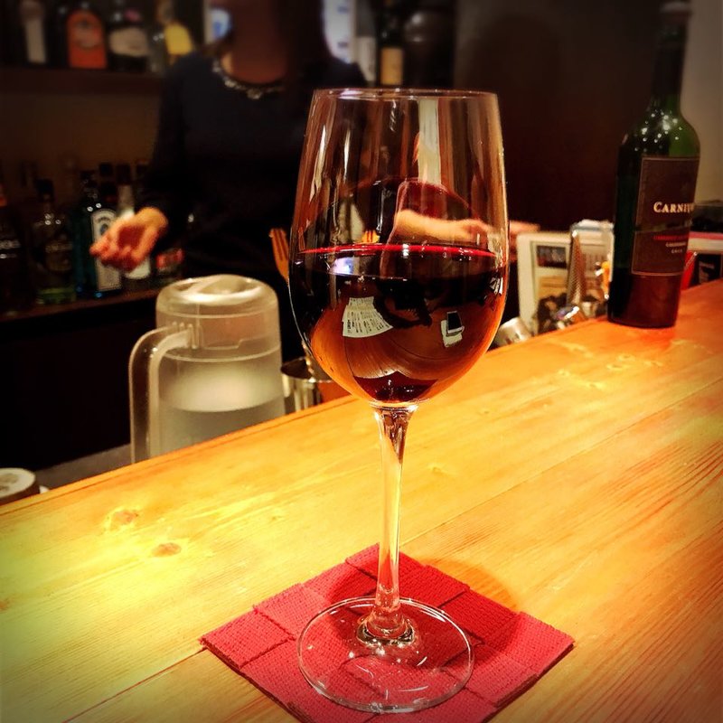 グラスワイン（赤）(M.E.S. Cafe & Bar)