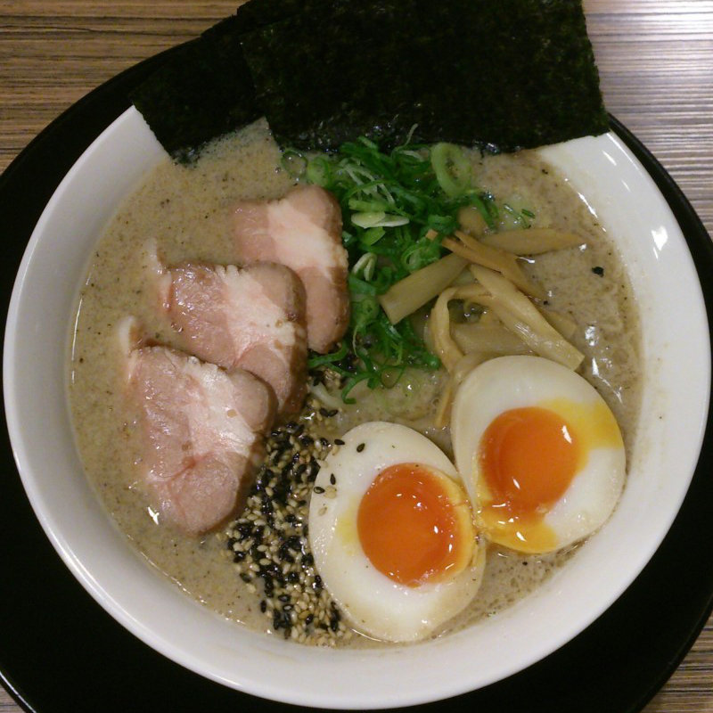 秋刀魚節の濃厚塩ラーメン(麺屋さくら )