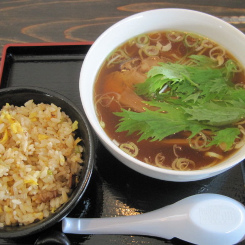 半ラーメンと半チャーハン(麺屋ふうる)