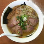 塩チャーシュー麺(麺屋まる久食堂)