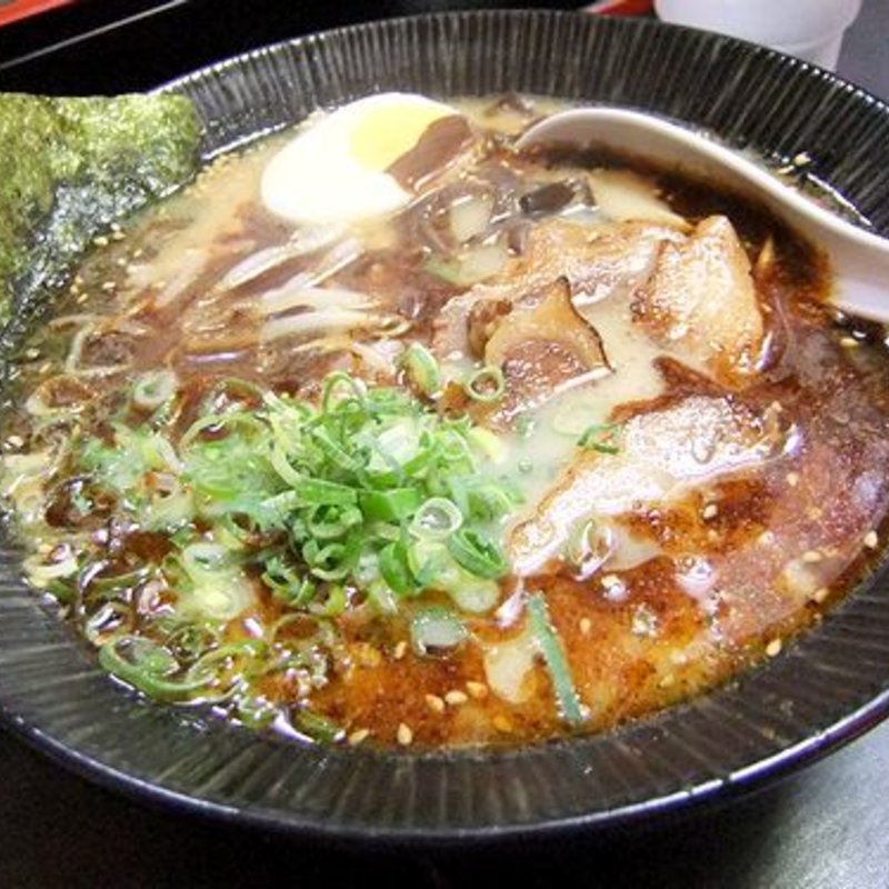 黒ラーメン(麺屋一矢 住吉店)