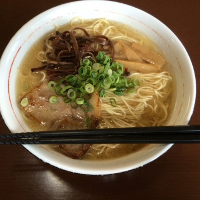 博多とんこつらーめん(麺屋中川)
