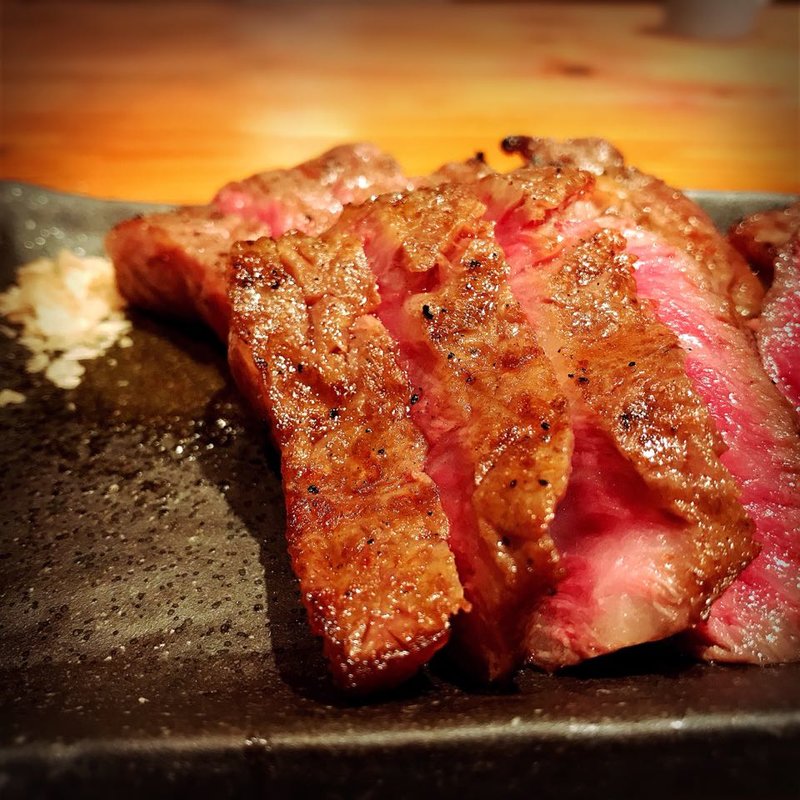 リブステーキ(M.E.S. Cafe & Bar)