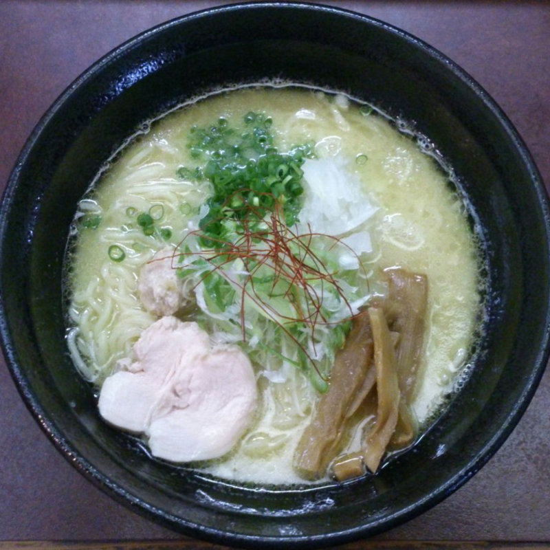 濃厚鶏白湯らーめん(麺屋壱の介 )