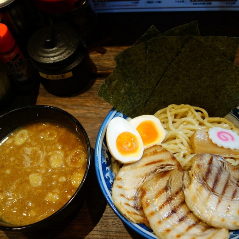 濃厚豚骨魚介つけめん（特製）(麺屋武士道)