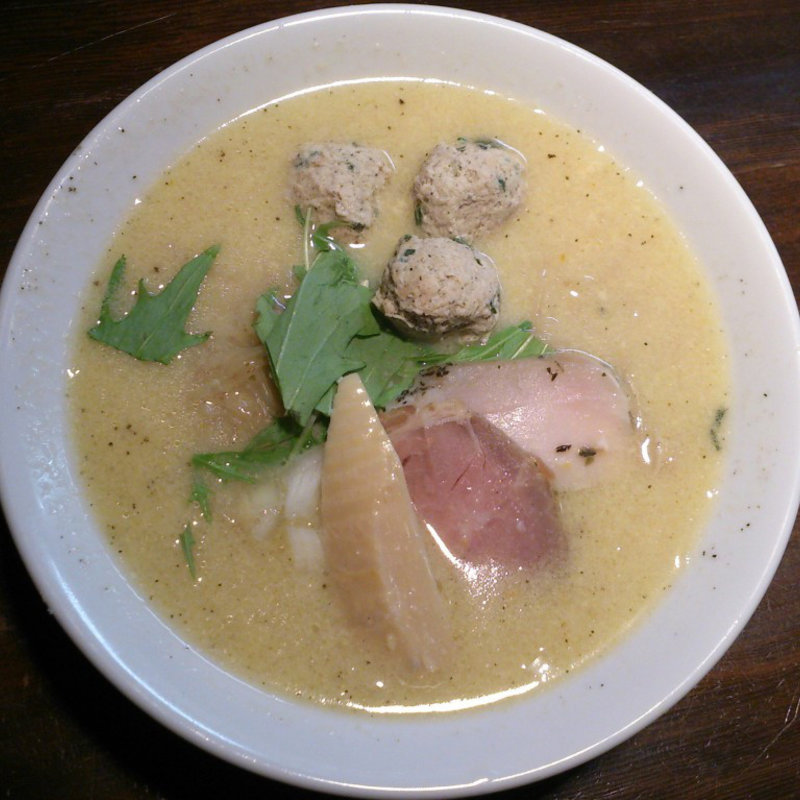 自家製つくねのコンソメ玉子とじ麺※期間限定(麺屋玉ぐすく )